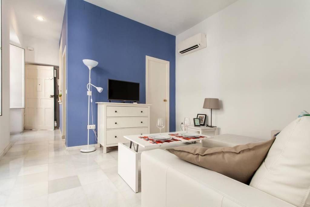 Hostly Rivero 2B Center-Fibre-Communal Terrace-Parking Optional-Cless เซบีญา ภายนอก รูปภาพ