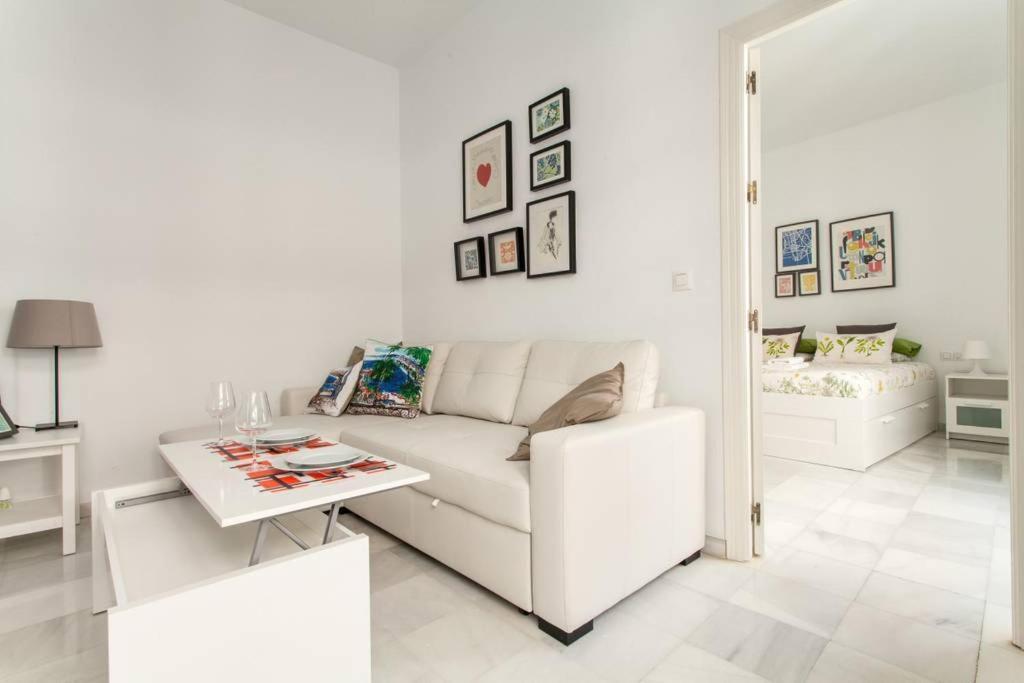 Hostly Rivero 2B Center-Fibre-Communal Terrace-Parking Optional-Cless เซบีญา ภายนอก รูปภาพ